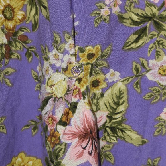 Denim 24/7 Floral, Button Front Blouse, Purple Background, size 32W - Picture 11 of 16